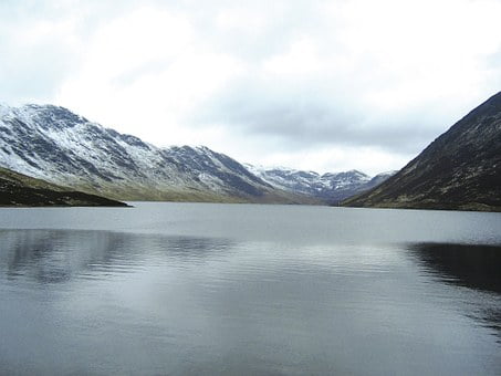 loch-turret-423413__340-hydel-dam